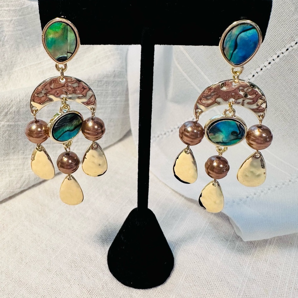Elegant Gold and Blue Dangle Earrings
